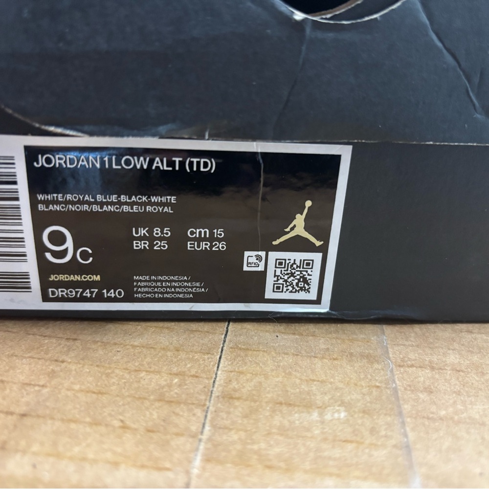 Jordan Black and Orange High-Top Sneakers with Box - Picture 3 of 9